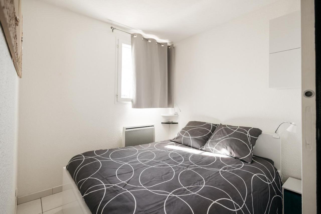 Cosy T1, A 10 Minutes A Pieds Des Plages Fréjus Exterior photo